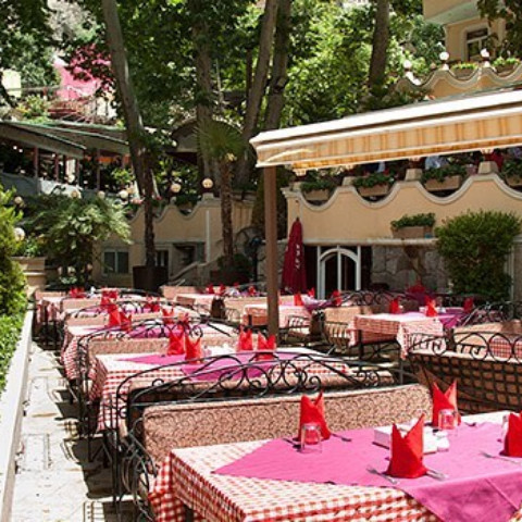 Koohpaye outdoor dining terrace